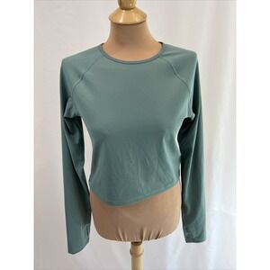 Old‎ Navy Active Women's Medium Sage Green Cropped Long Sleeve Gym Workout Top